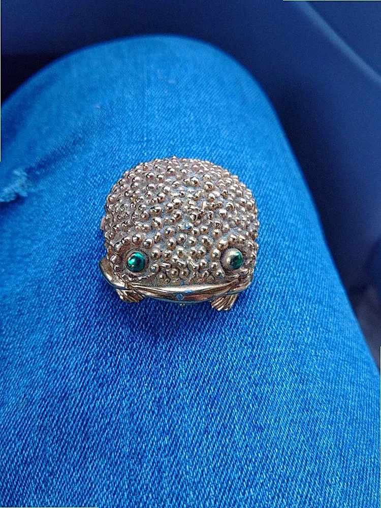 Vintage Moon Drops Frog Solid Perfume Compact Trinket Box Gold Tone Green Eyes